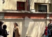上海街头邂逅“机器人老奶”
