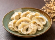 “头伏饺子二伏面”：夏日饮食习俗背后的文化韵味