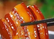 传承百年鲁味：解锁济南把子肉的秘制做法与文化密码