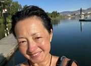 李绮虹全素颜出镜